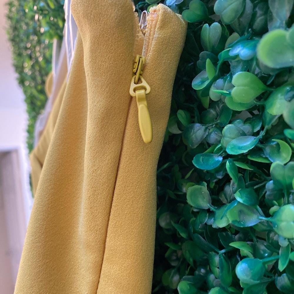 House of CB Yellow Strapless Dress in Medium - Picture 4 of 9